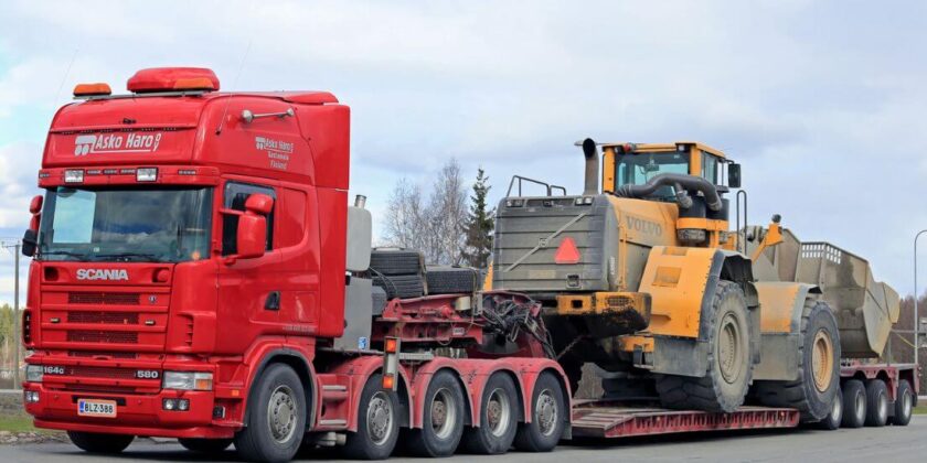 Trailer pentru transport agabaritic de inchiriat in Bucuresti/ Ilfov